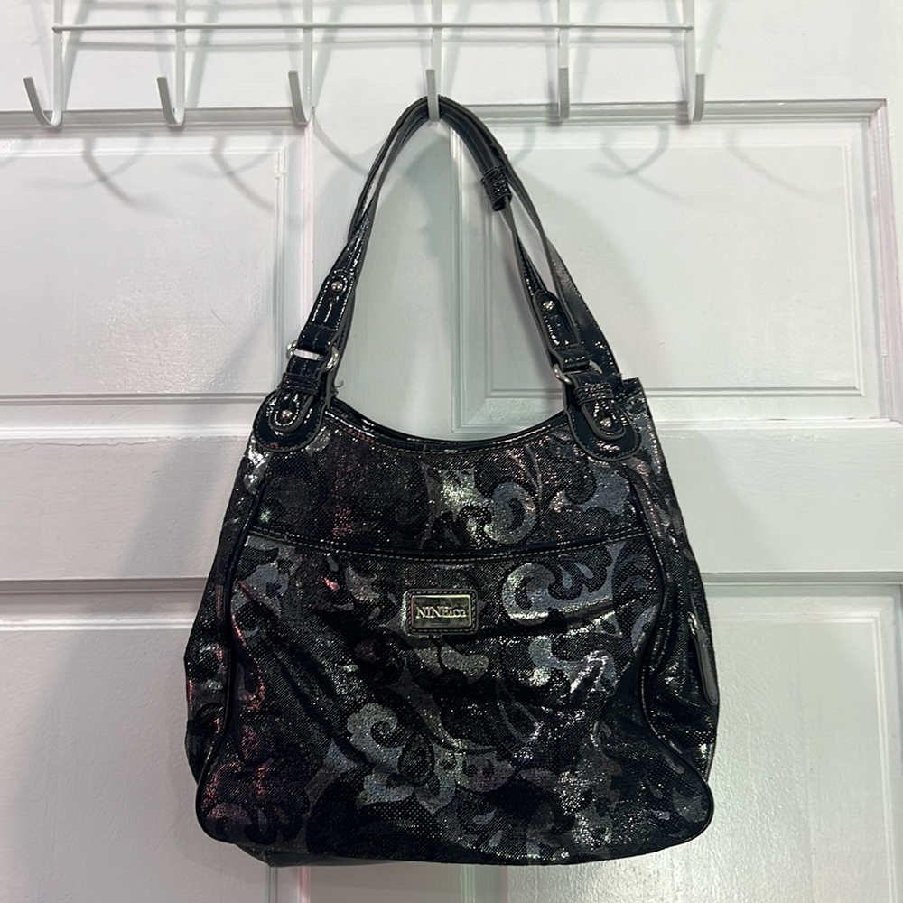 Nine&Co purse w/ silver accents lots of storage excellent condition!